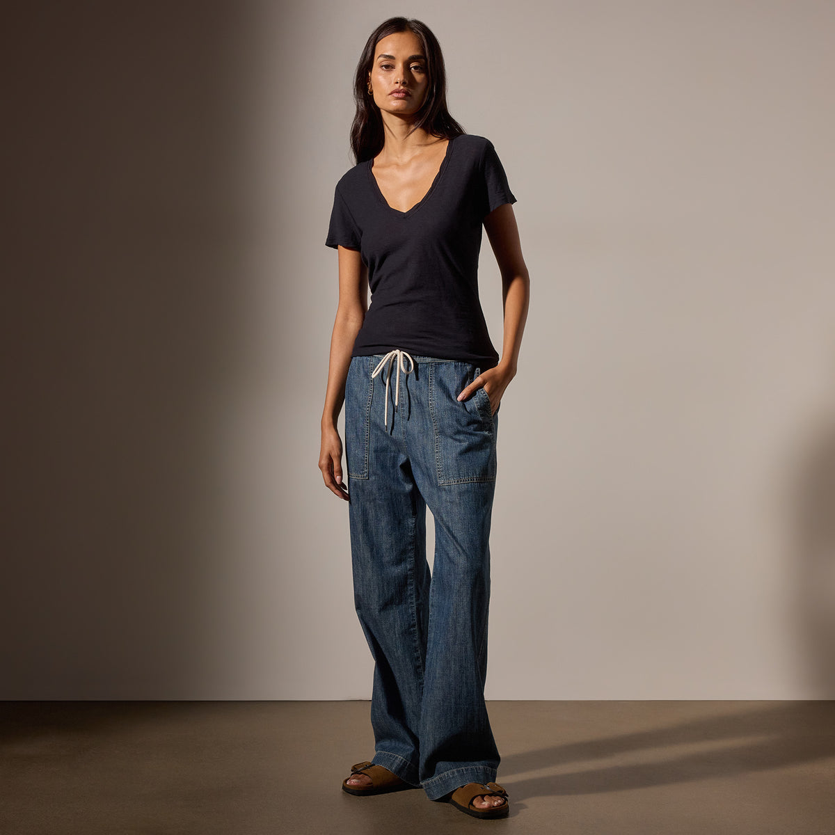 Sheer Slub Casual V Neck in Deep | James Perse Los Angeles