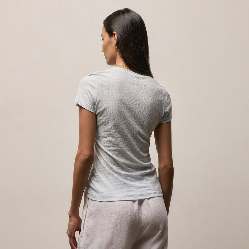 Sheer Slub Casual V Neck in Memory | James Perse Los Angeles