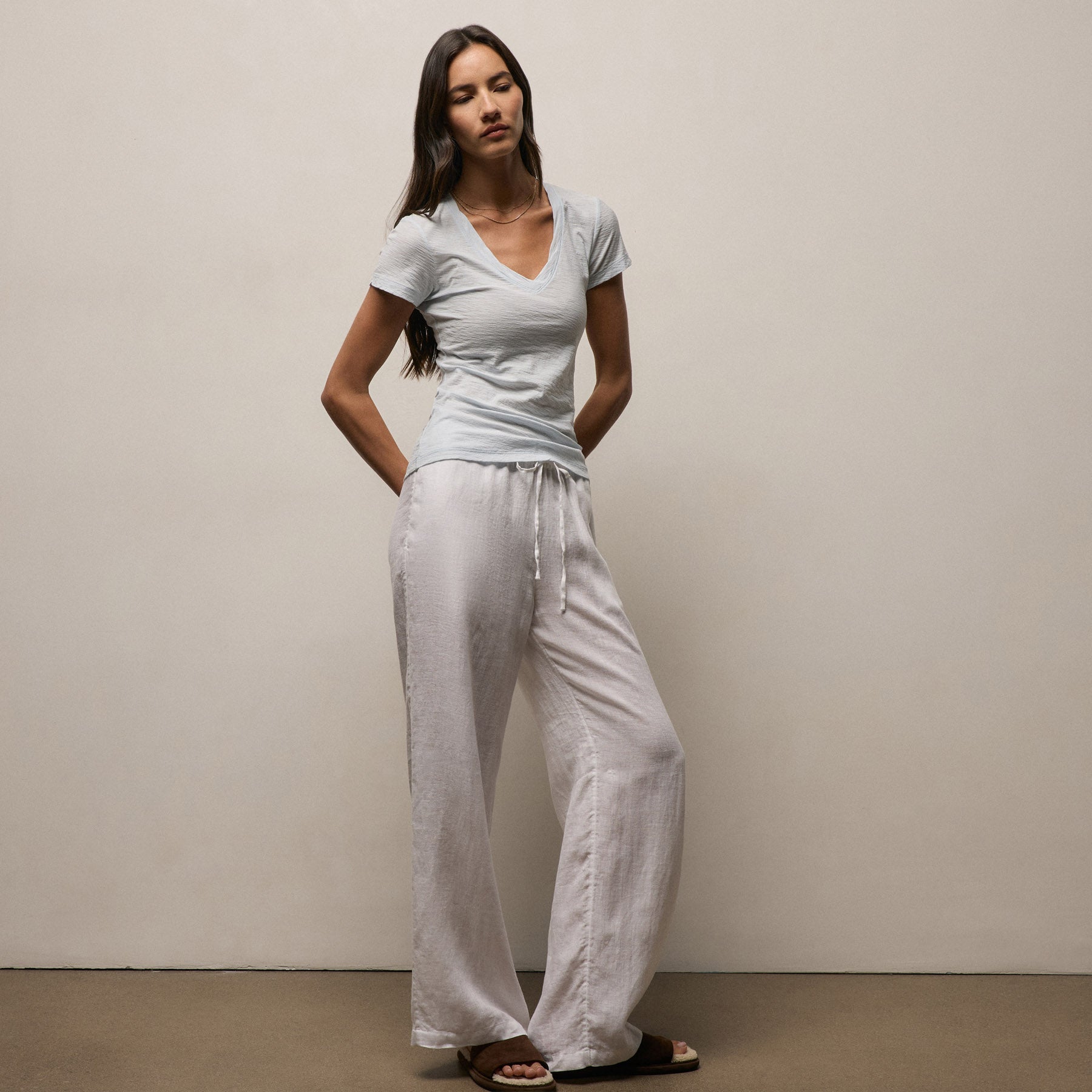 Sheer Slub Casual V Neck in Memory | James Perse Los Angeles