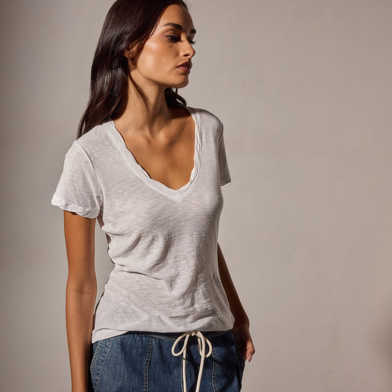 Sheer Slub Casual V Neck in White | James Perse Los Angeles