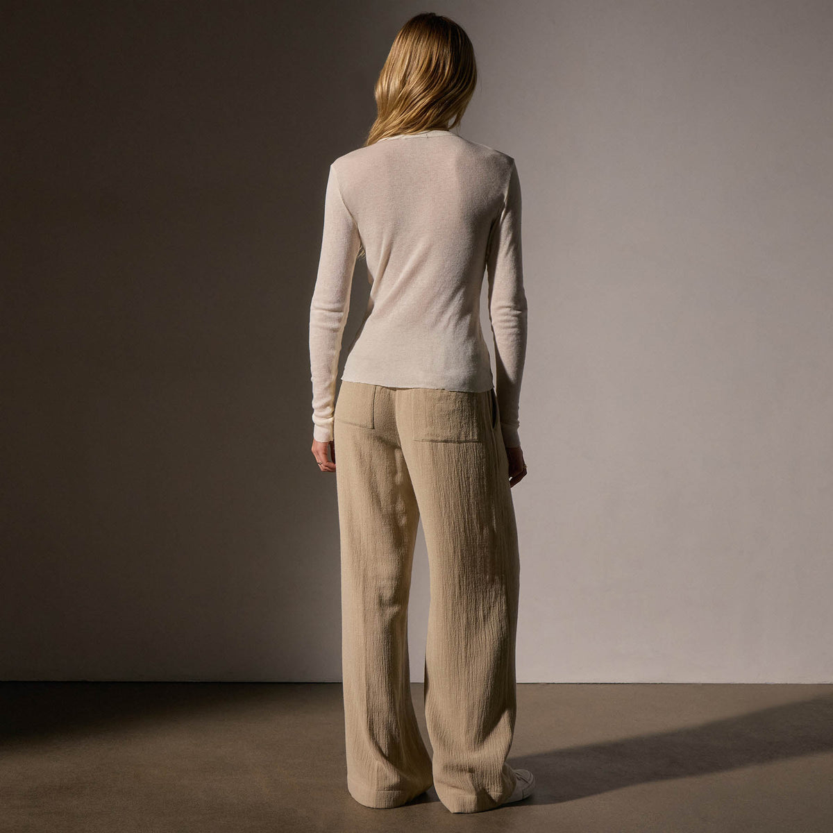 Deep V Tee in Ivory | James Perse Los Angeles