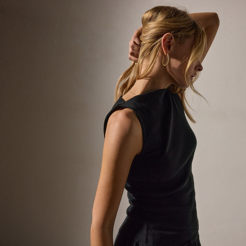 Cotton Cashmere Rib Boat Neck Top in Black | James Perse Los Angeles