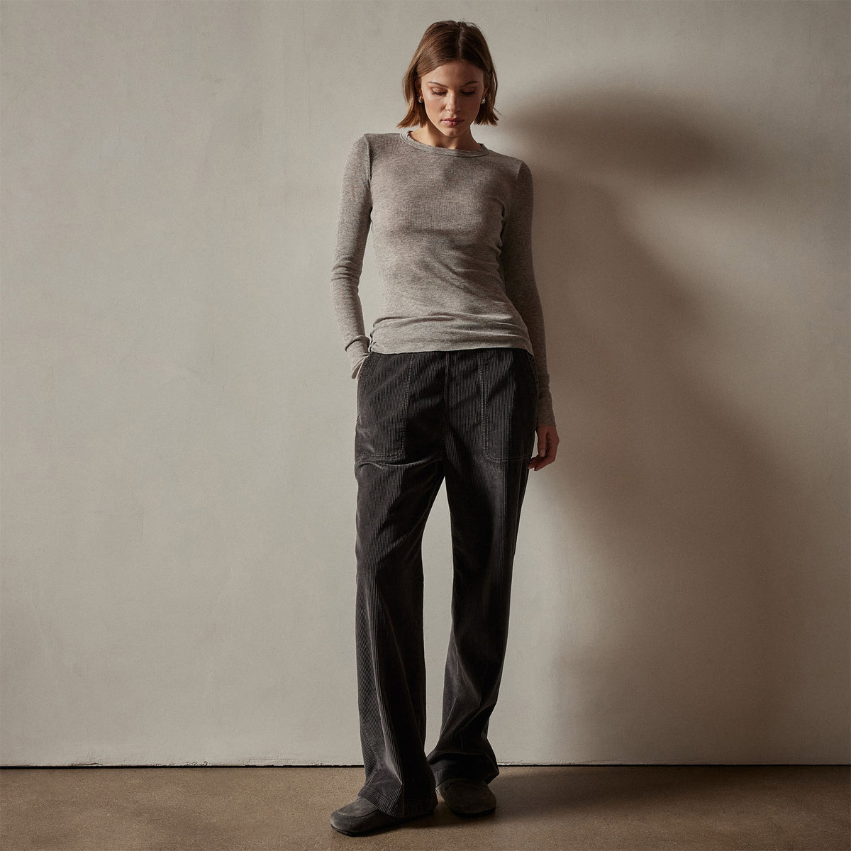 Cotton Cashmere Blend Ribbed Long Sleeve Crew in Heather Grey | James Perse Los Angeles