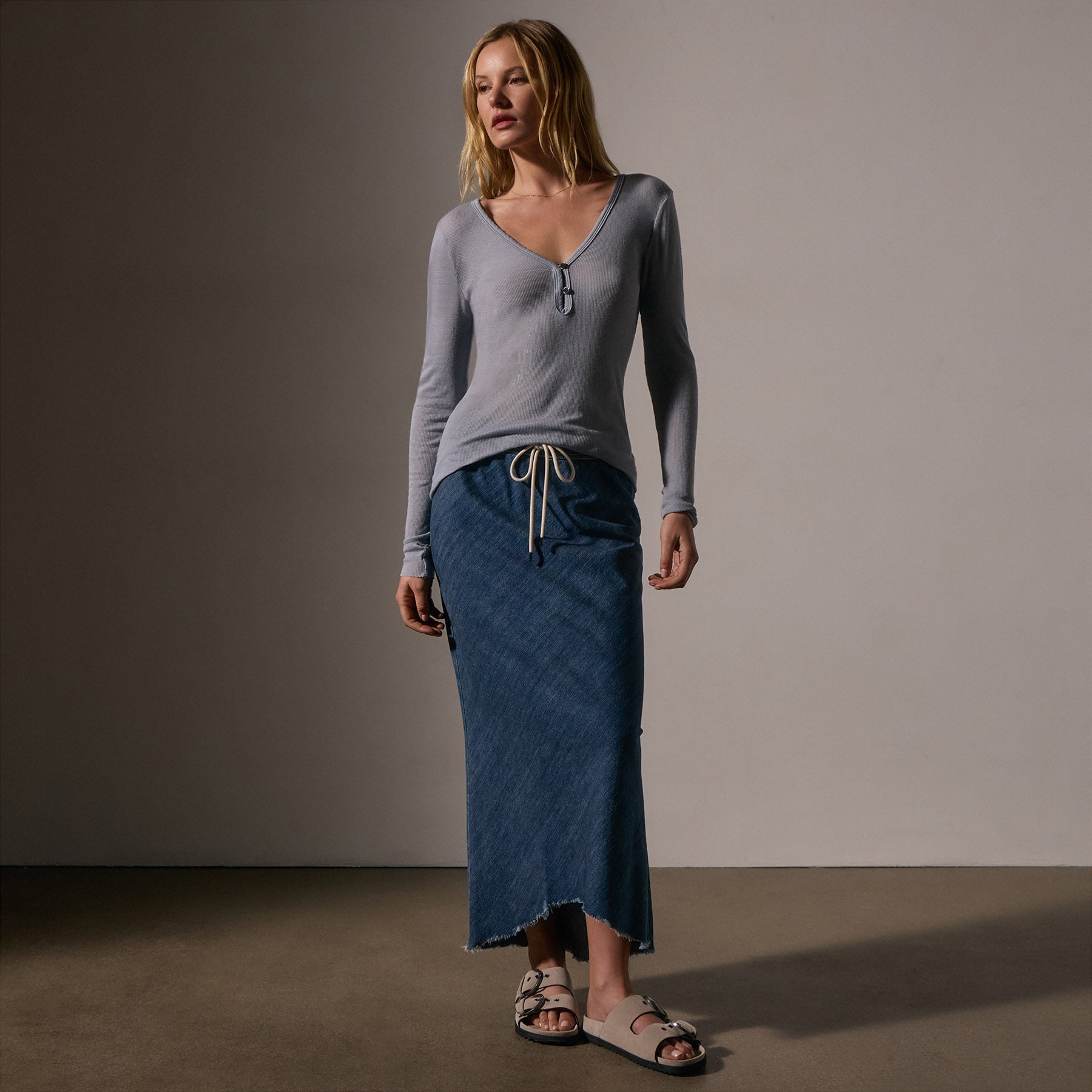 Cotton Cashmere Blend Ribbed Henley in Grey Sky | James Perse Los Angeles