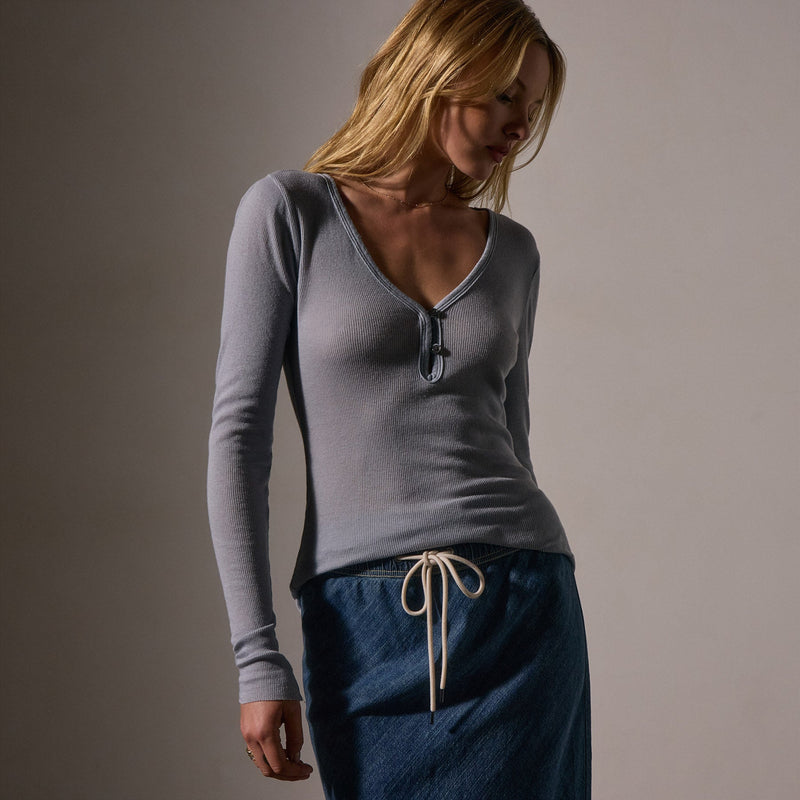 Cotton Cashmere Blend Ribbed Henley in Grey Sky | James Perse Los Angeles