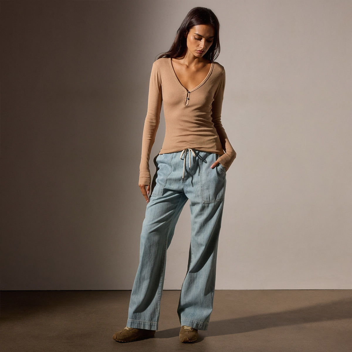 Cotton Cashmere Blend Ribbed Henley in Vicuna | James Perse Los Angeles