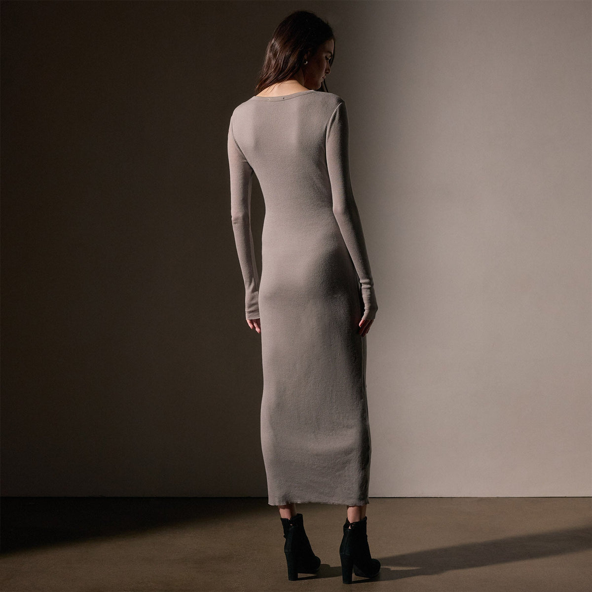 Cashmere Rib Deep V Neck  in Dapple | James Perse Los Angeles