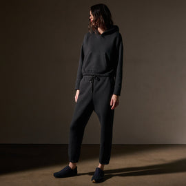 Cozy Oversized Sweat Pant  in Black | James Perse Los Angeles
