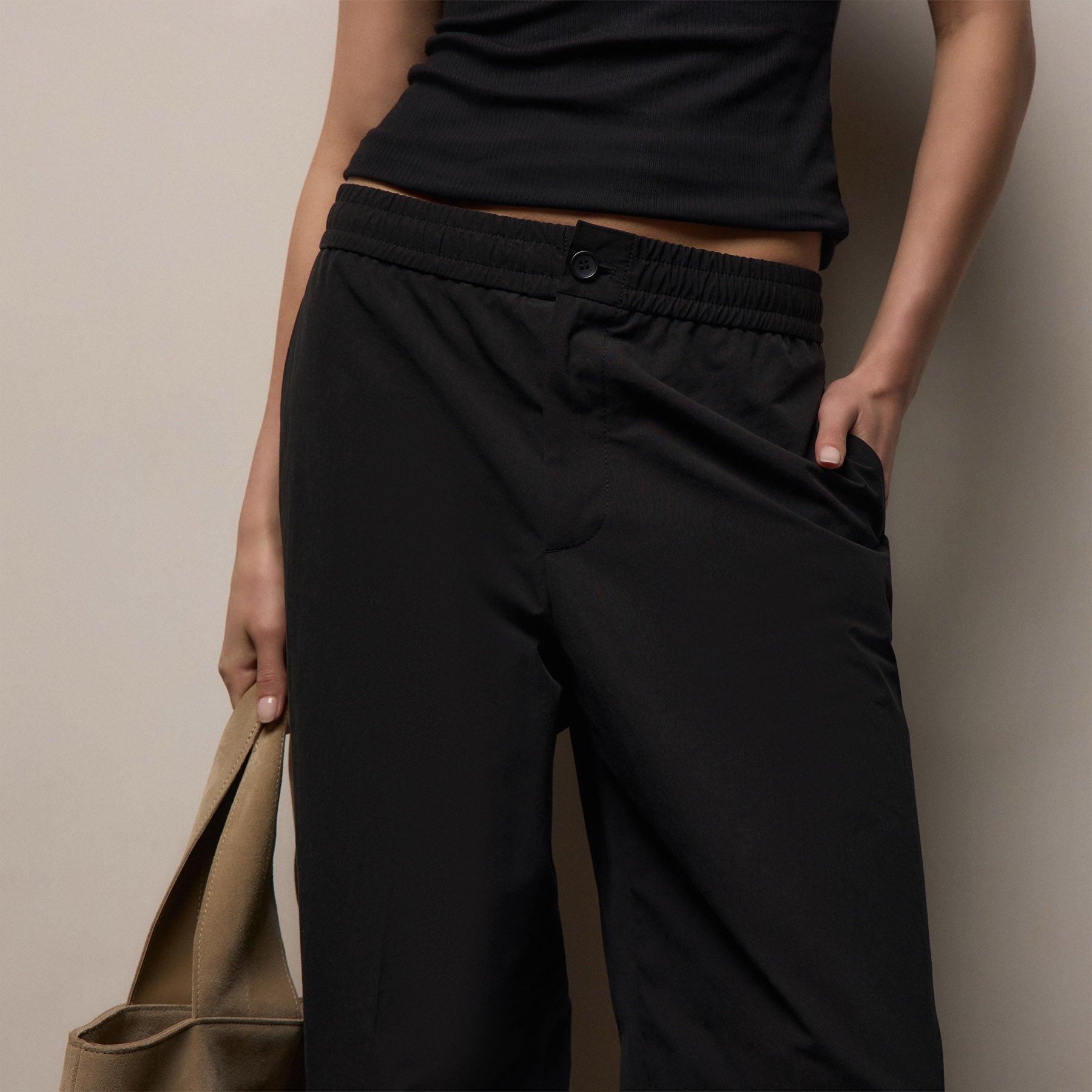 Italian Heavy Poplin Relaxed Pant in Black | James Perse Los Angeles