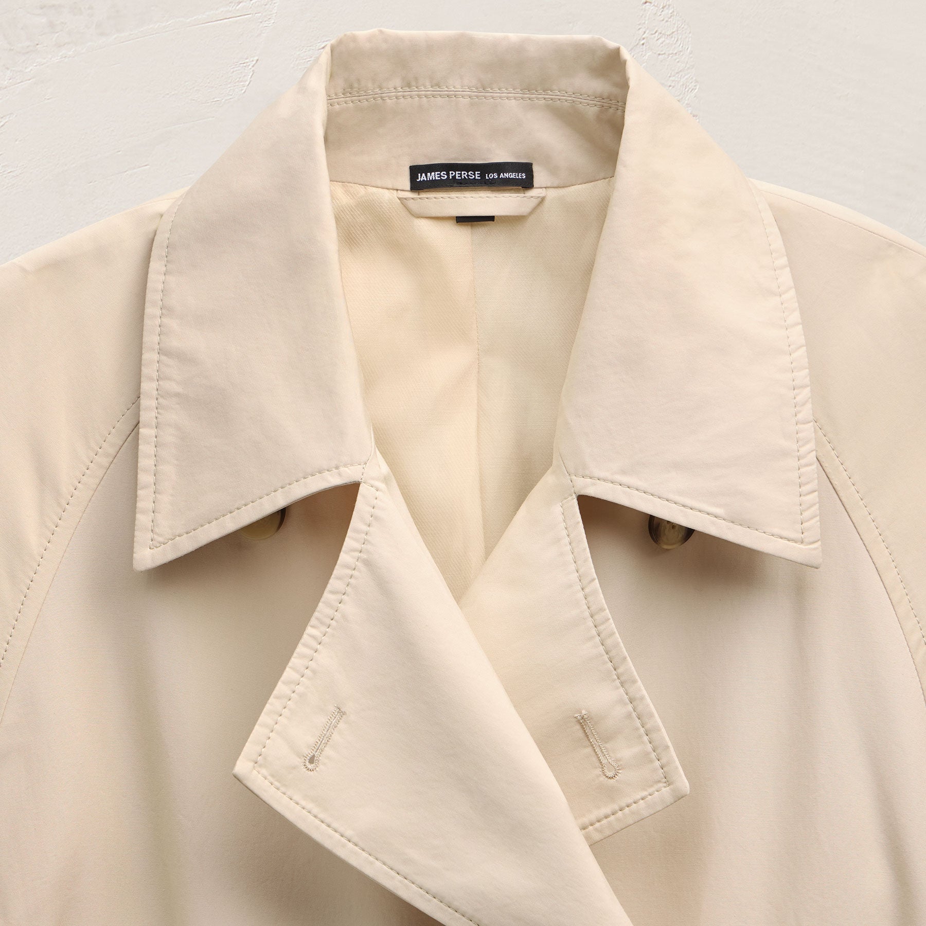 Italian Heavy Poplin Trench Coat in Beige | James Perse Los Angeles