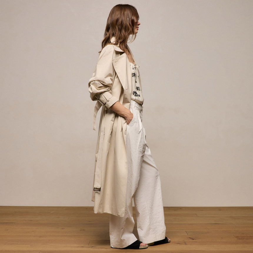 Italian Heavy Poplin Trench Coat in Beige | James Perse Los Angeles