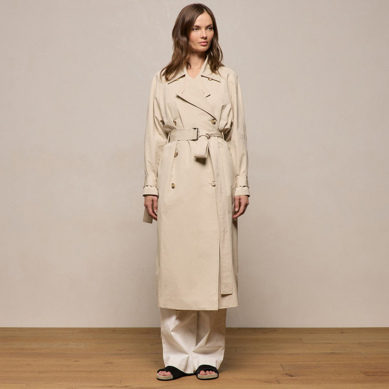 Italian Heavy Poplin Trench Coat in Beige | James Perse Los Angeles