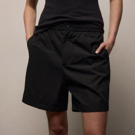 Italian Heavy Poplin Relaxed Short in Black | James Perse Los Angeles