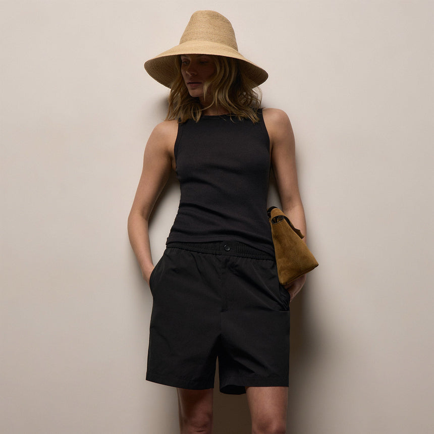 Italian Heavy Poplin Relaxed Short in Black | James Perse Los Angeles