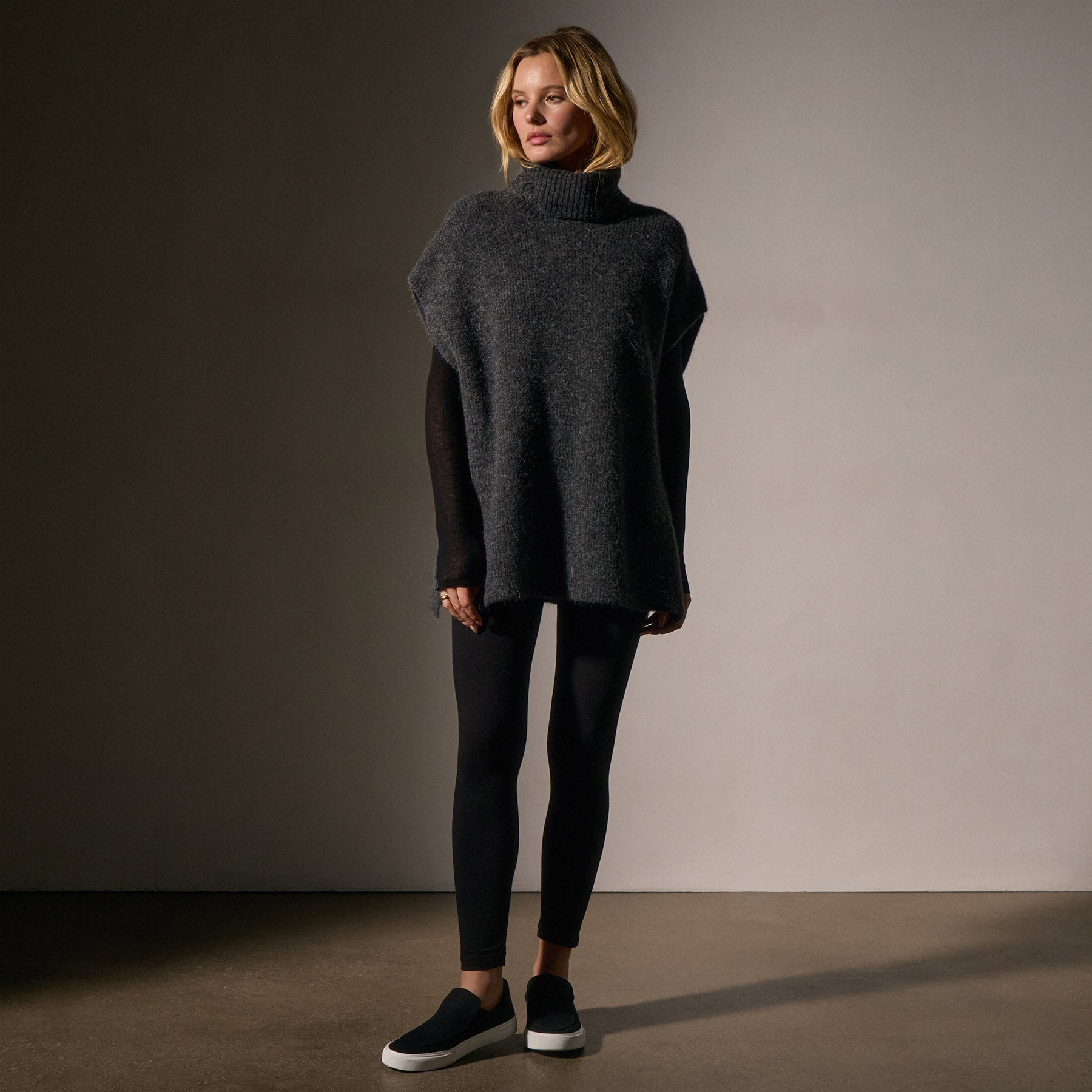 Waffle Knit Funnel Neck Tunic - Anthracite | James Perse Los Angeles
