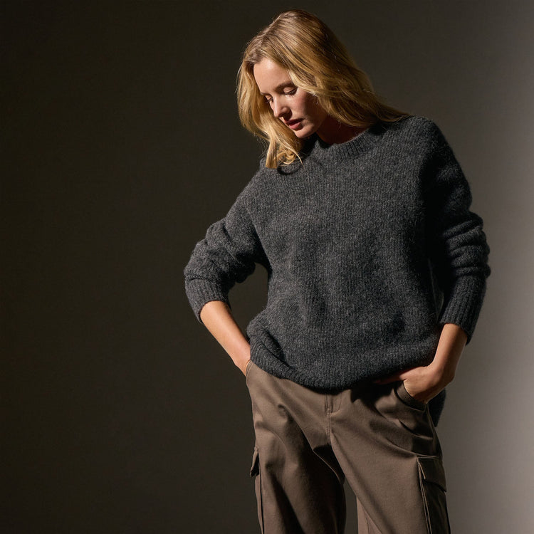 Oversized Waffle Knit Crew in Anthracite | James Perse Los Angeles