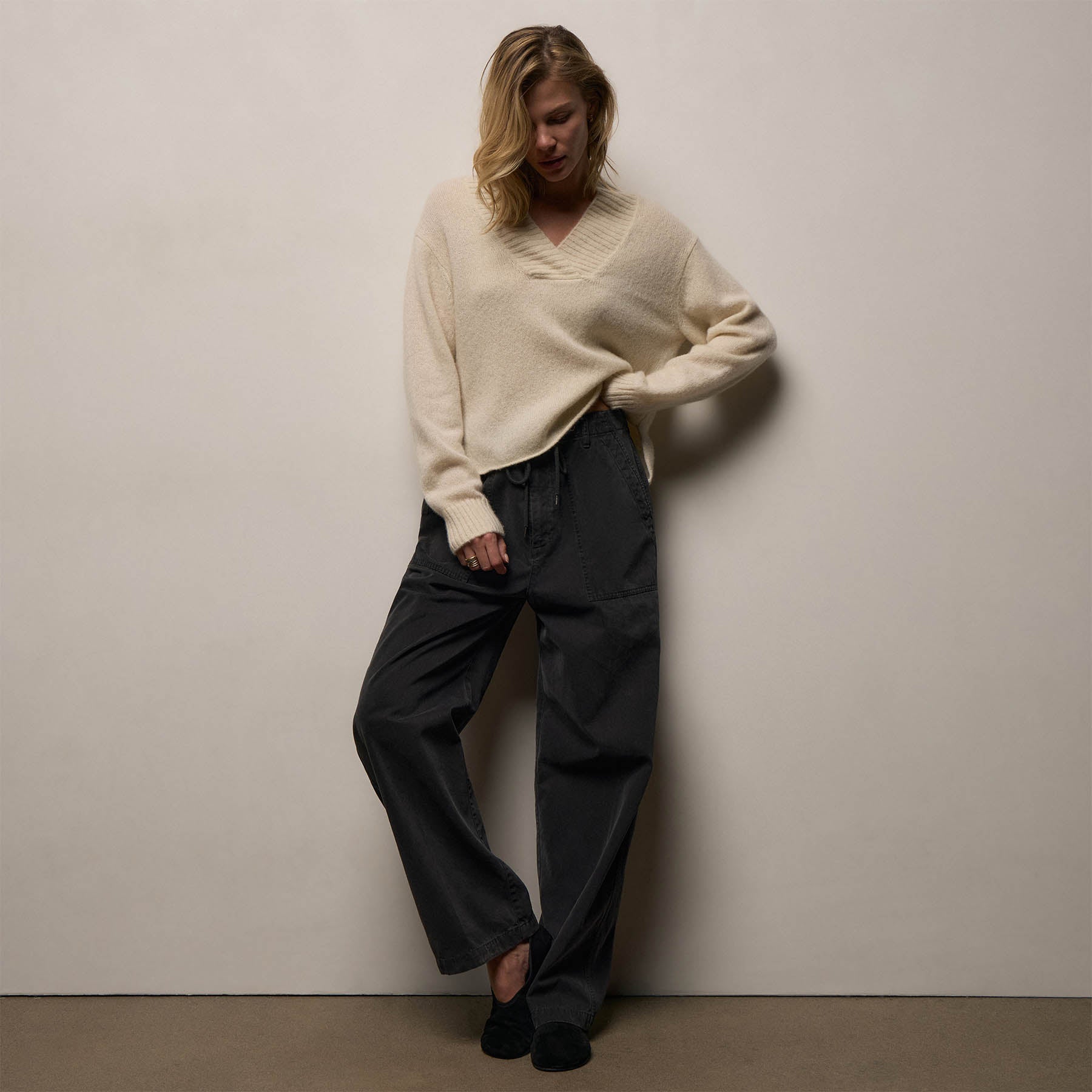 Cotton Cashmere Brushed Twill Pant in Magma Pigment | James Perse Los Angeles
