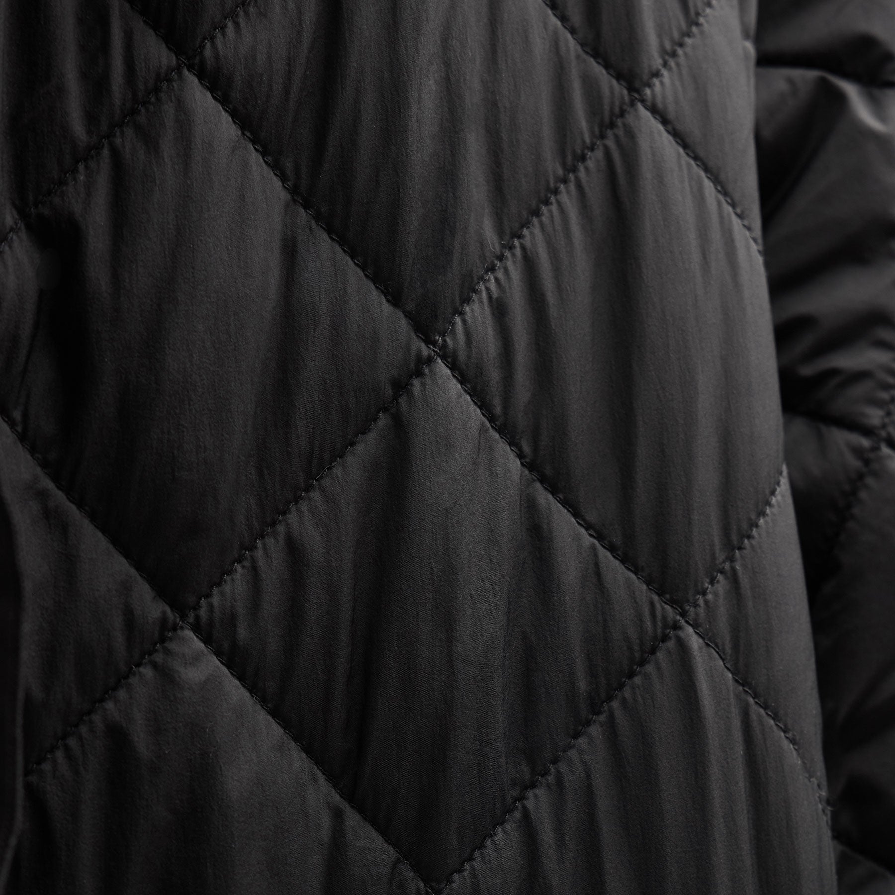 Quilted Nylon Lined Long Coat - Black/Ivory | James Perse Los Angeles