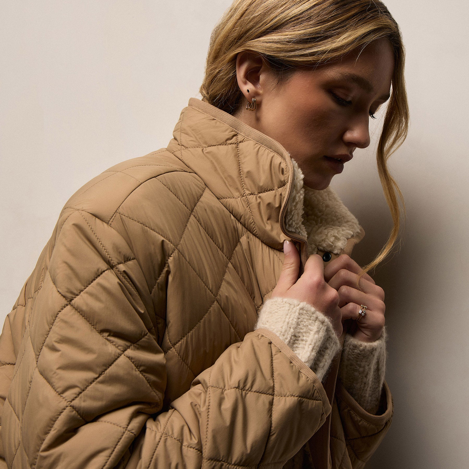 Long Nylon Quilted Coat in Toffee/Ivory | James Perse Los Angeles