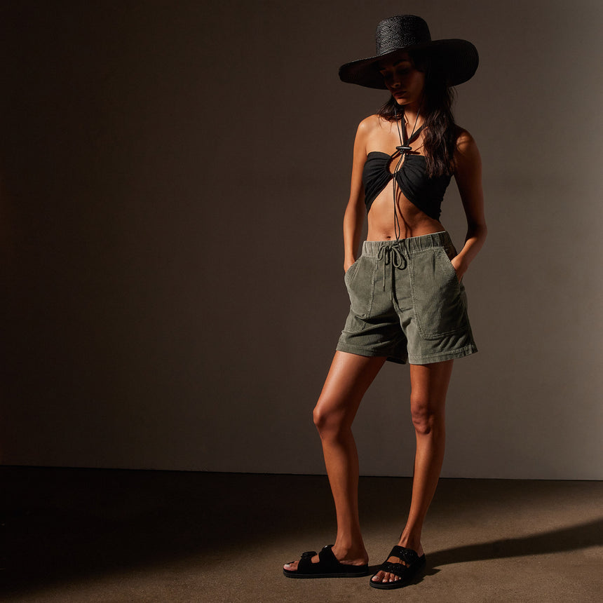 Lightweight Wide Cord Short in Palm Pigment | James Perse Los Angeles
