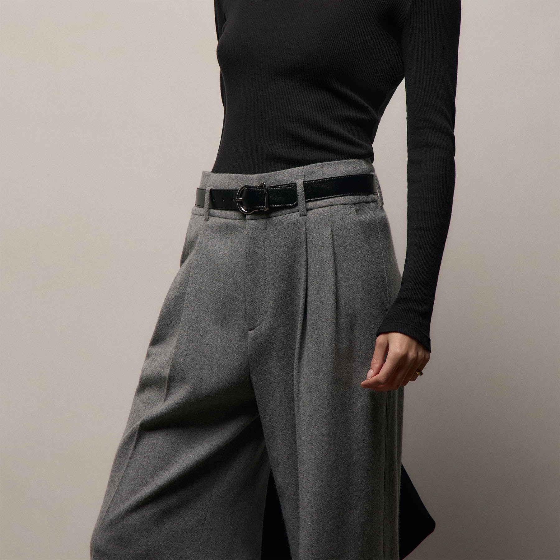 Wool Cashmere Blend Pleated Trouser in Heather Grey | James Perse Los Angeles