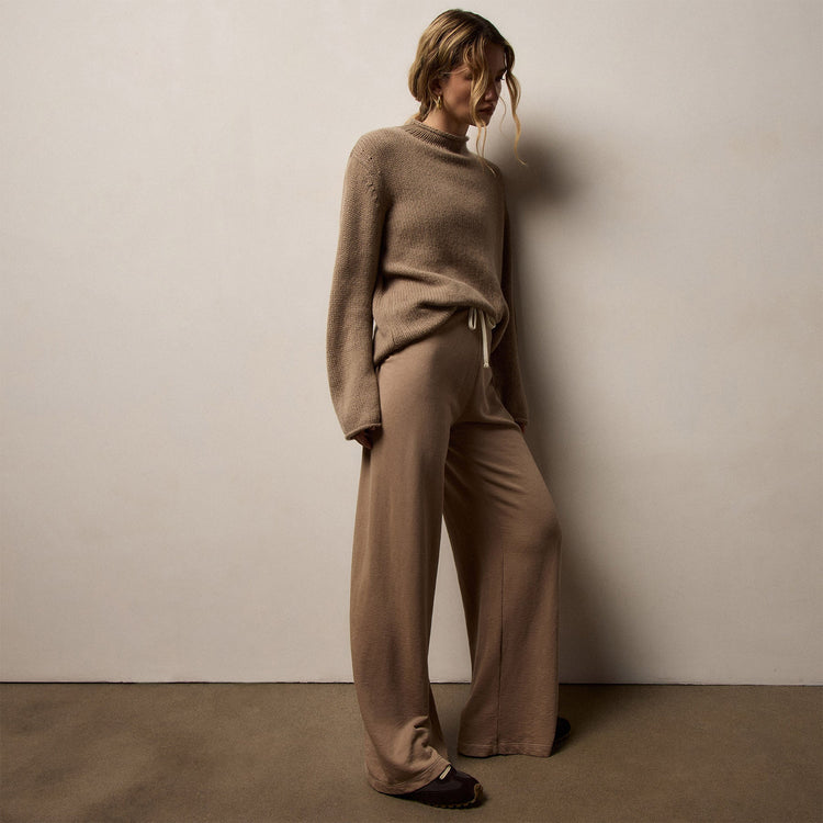 Wide Leg Sweatpant in Coffee Pigment | James Perse Los Angeles