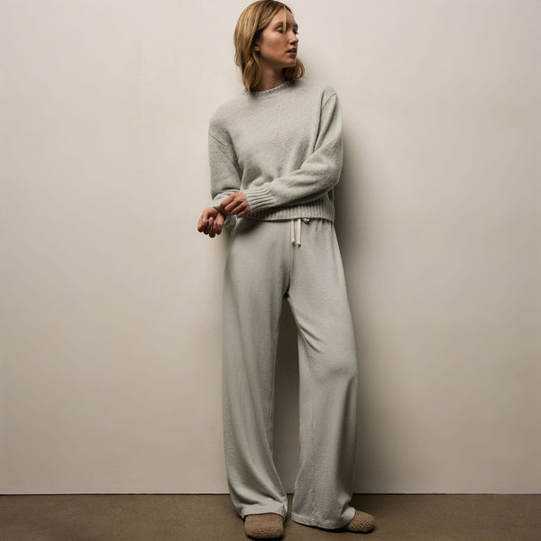 Wide Leg Sweatpant in Celery Pigment | James Perse Los Angeles