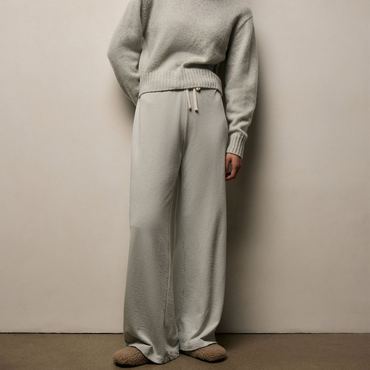 Wide Leg Sweatpant in Celery Pigment | James Perse Los Angeles