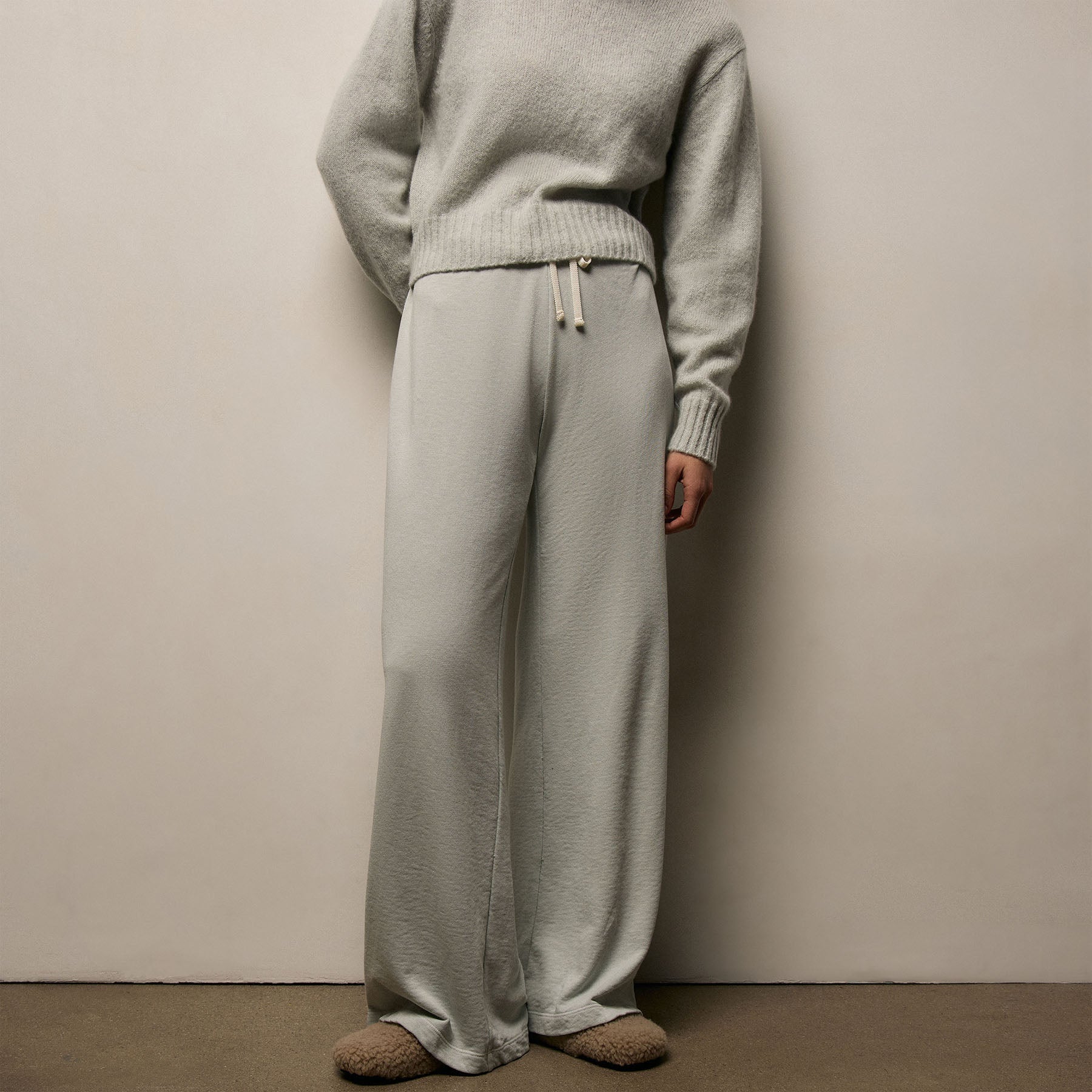 Wide Leg Sweatpant in Celery Pigment | James Perse Los Angeles