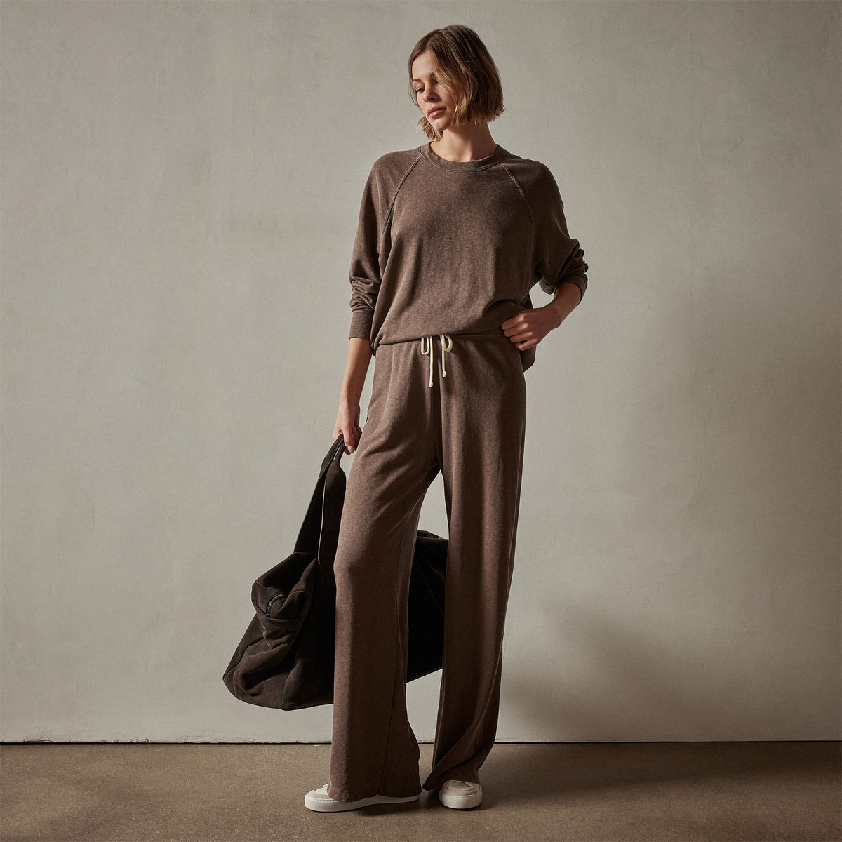 Wide Leg Sweatpant in Fox Pigment | James Perse Los Angeles