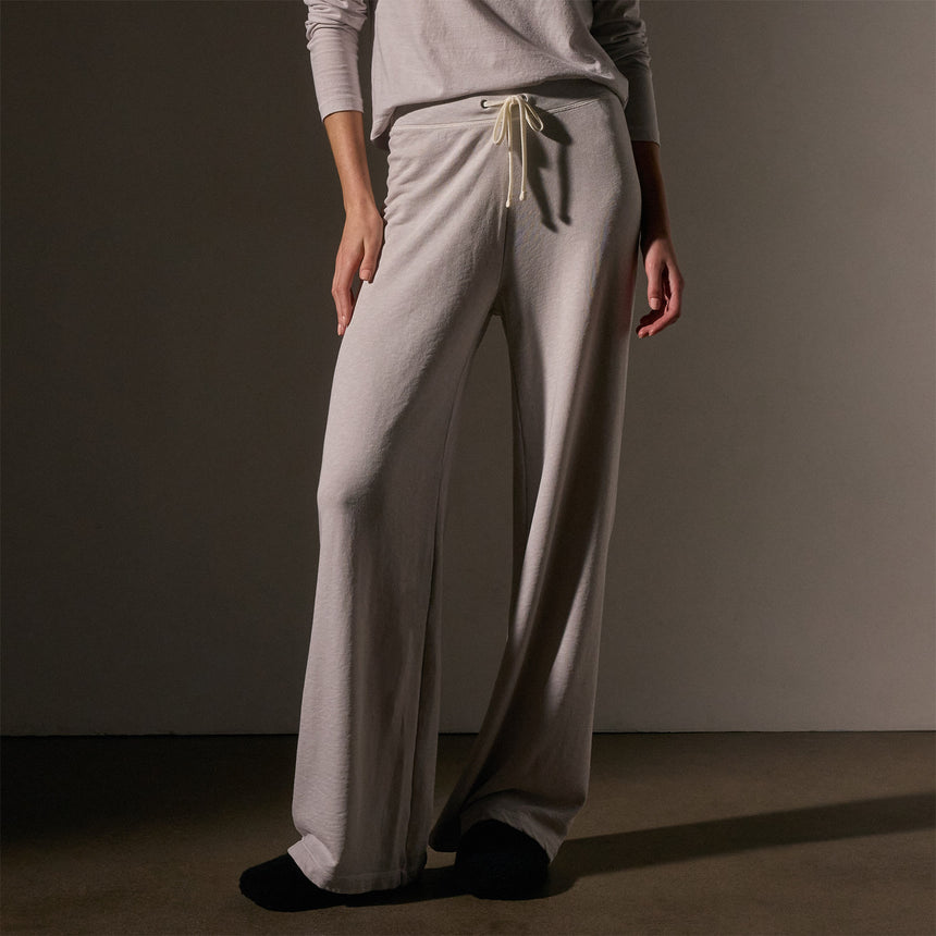 Wide Leg Sweatpant in Light Mist Pigment | James Perse Los Angeles