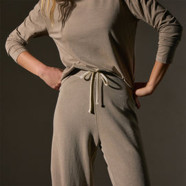 Wide Leg Sweatpant  in Overcast Pigment | James Perse Los Angeles