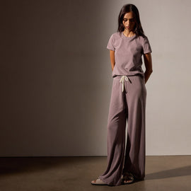 Wide Leg Sweatpant in Red Ash Pigment | James Perse Los Angeles