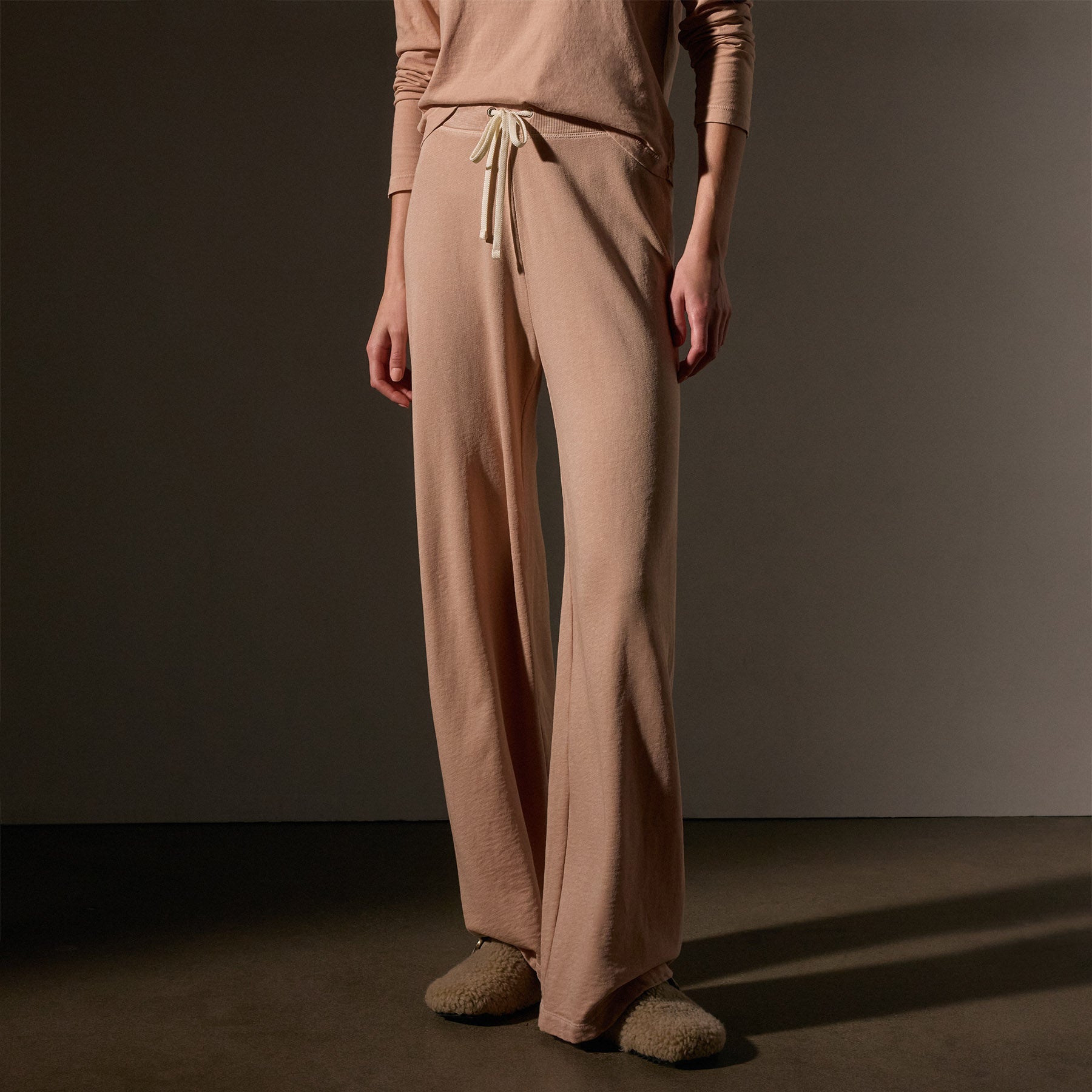 Wide Leg Sweatpant in Rose Nude Pigment | James Perse Los Angeles