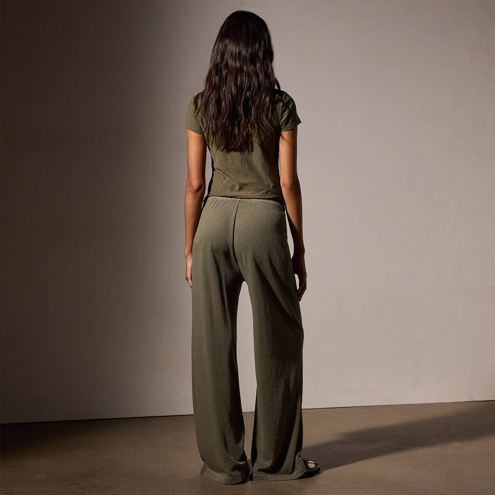 Wide Leg Sweatpant in Trooper Pigment | James Perse Los Angeles