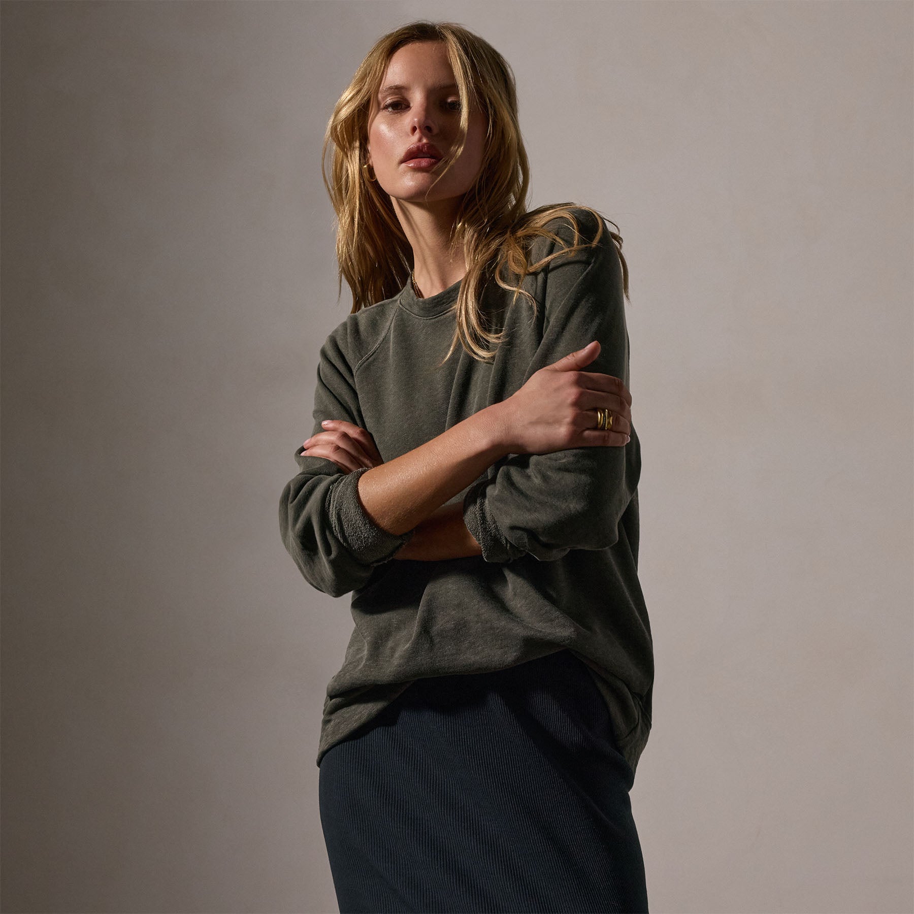 Vintage French Terry Relaxed Sweatshirt in Granite Pigment | James Perse Los Angeles