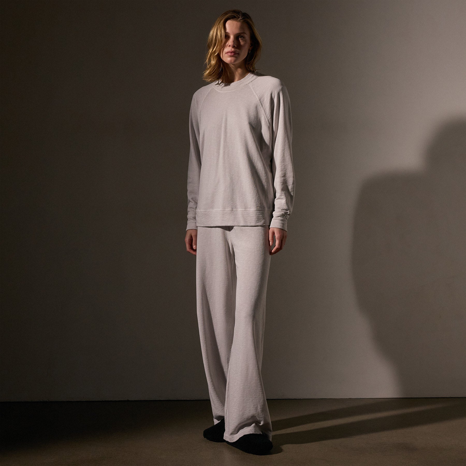 Vintage French Terry Relaxed Sweatshirt in Light Mist Pigment | James Perse Los Angeles