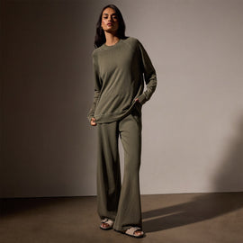 Vintage French Terry Relaxed Sweatshirt in Trooper Pigment | James Perse Los Angeles