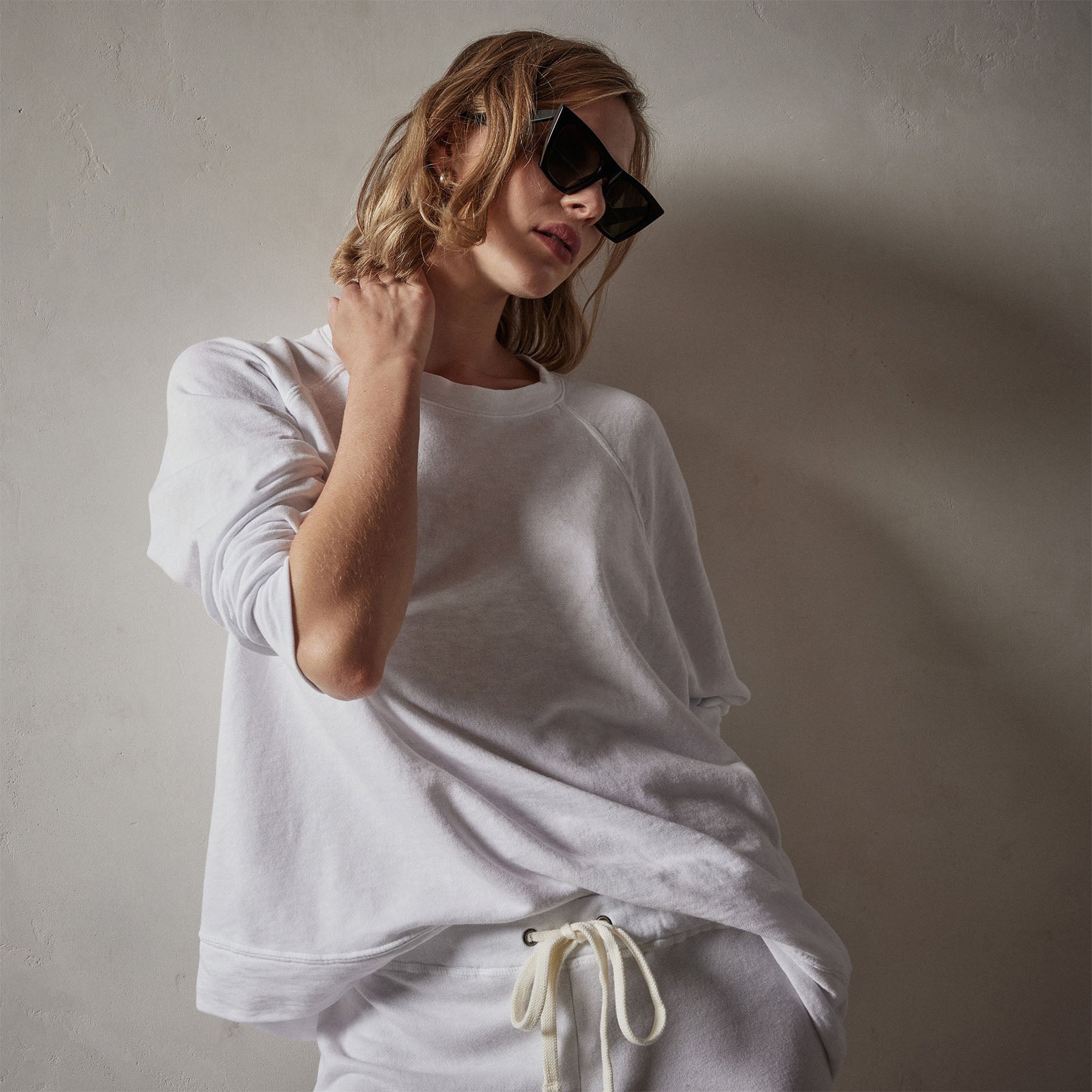 Vintage French Terry Relaxed Sweatshirt - White | James Perse Los