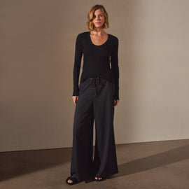 Stretch Linen Ribbed U Neck in Black | James Perse Los Angeles