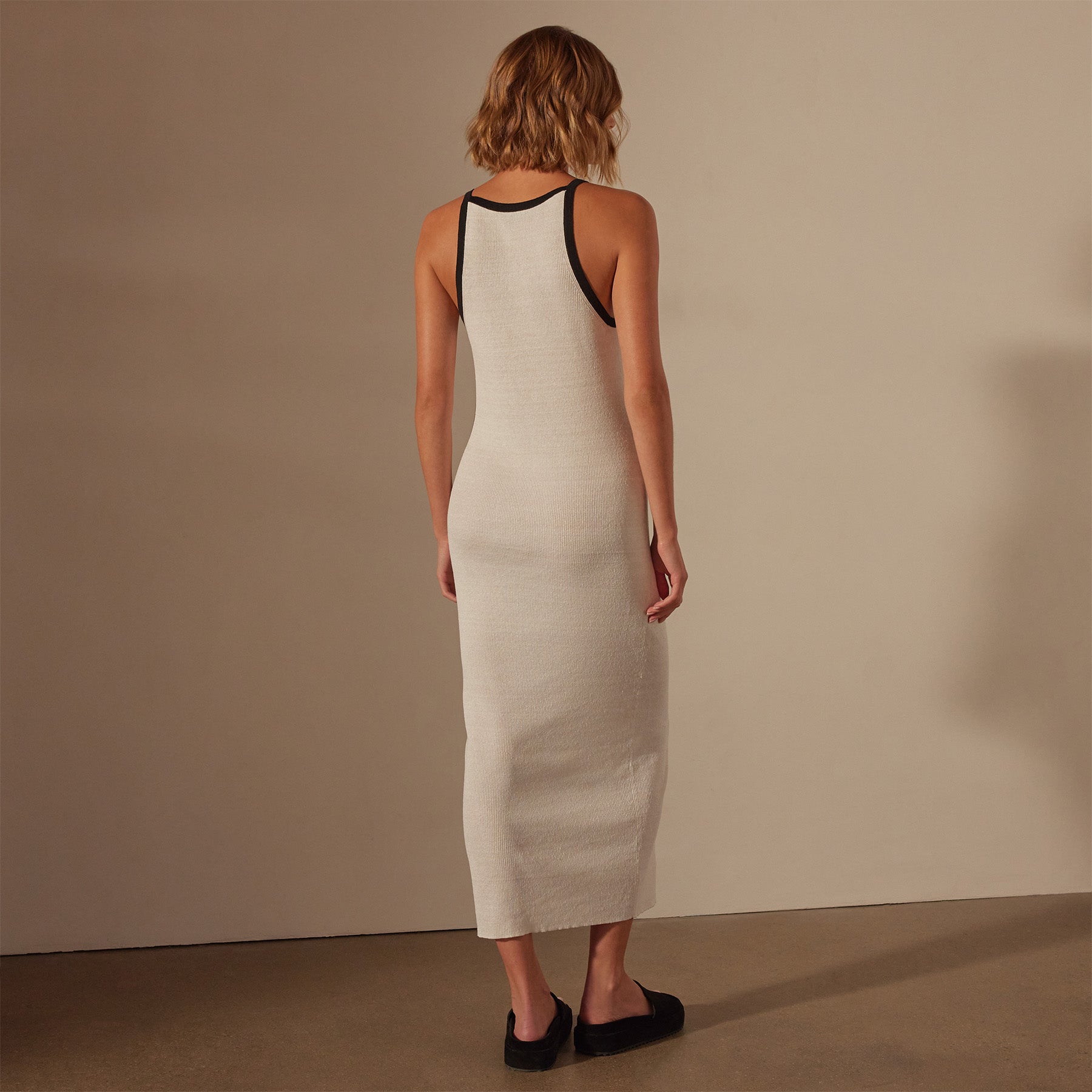 Stretch Linen Ribbed Dress in White/Black | James Perse Los Angeles