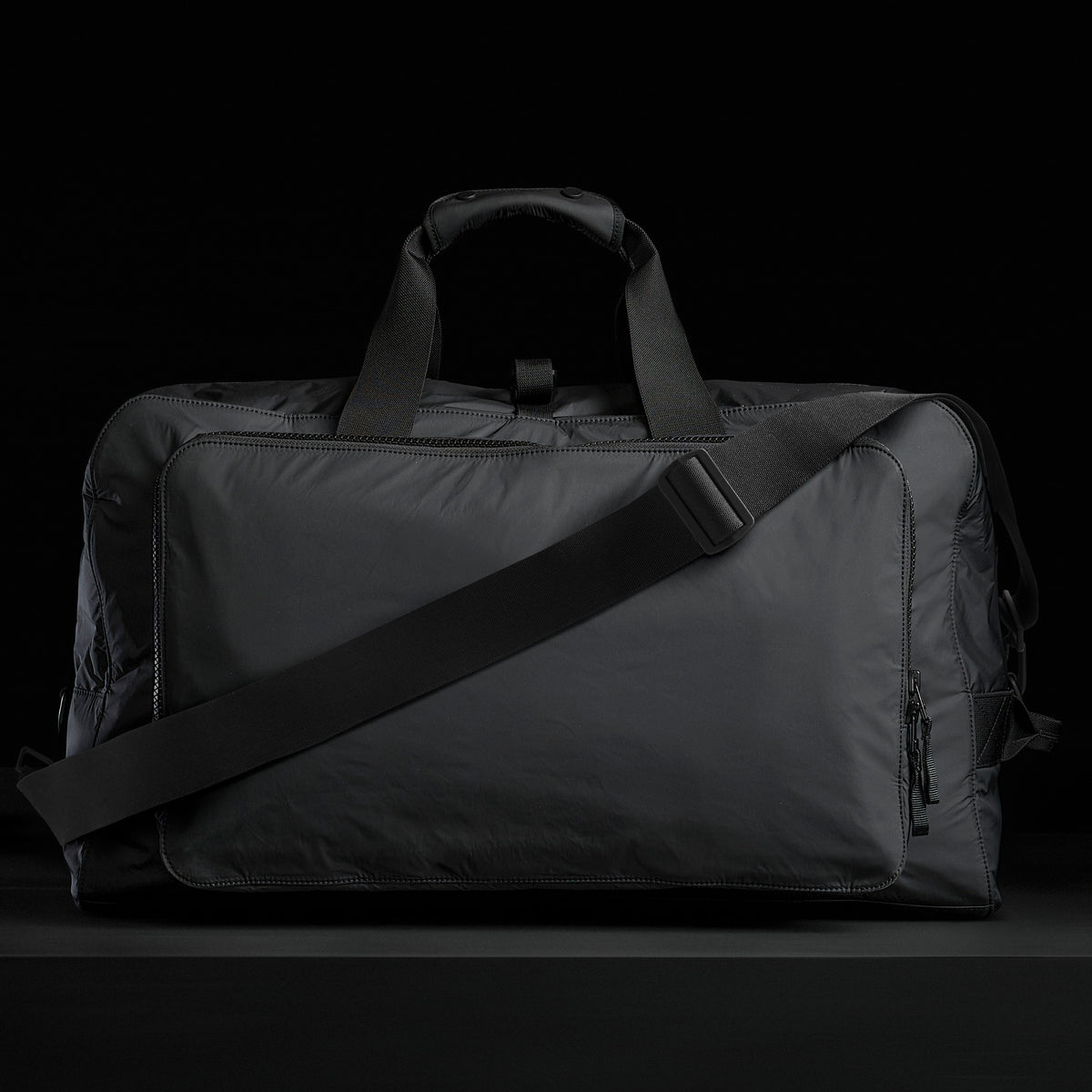 Large Duffle Bag in Black | James Perse Los Angeles