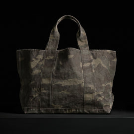 Small Canvas Tote in Terrain Camo | James Perse Los Angeles