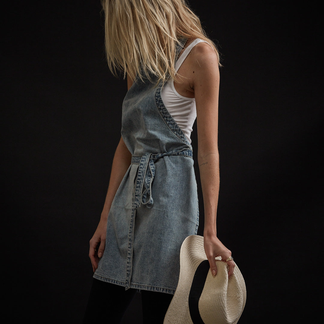 Vintage Denim Chef'S Apron in Denim Wash | James Perse Los Angeles