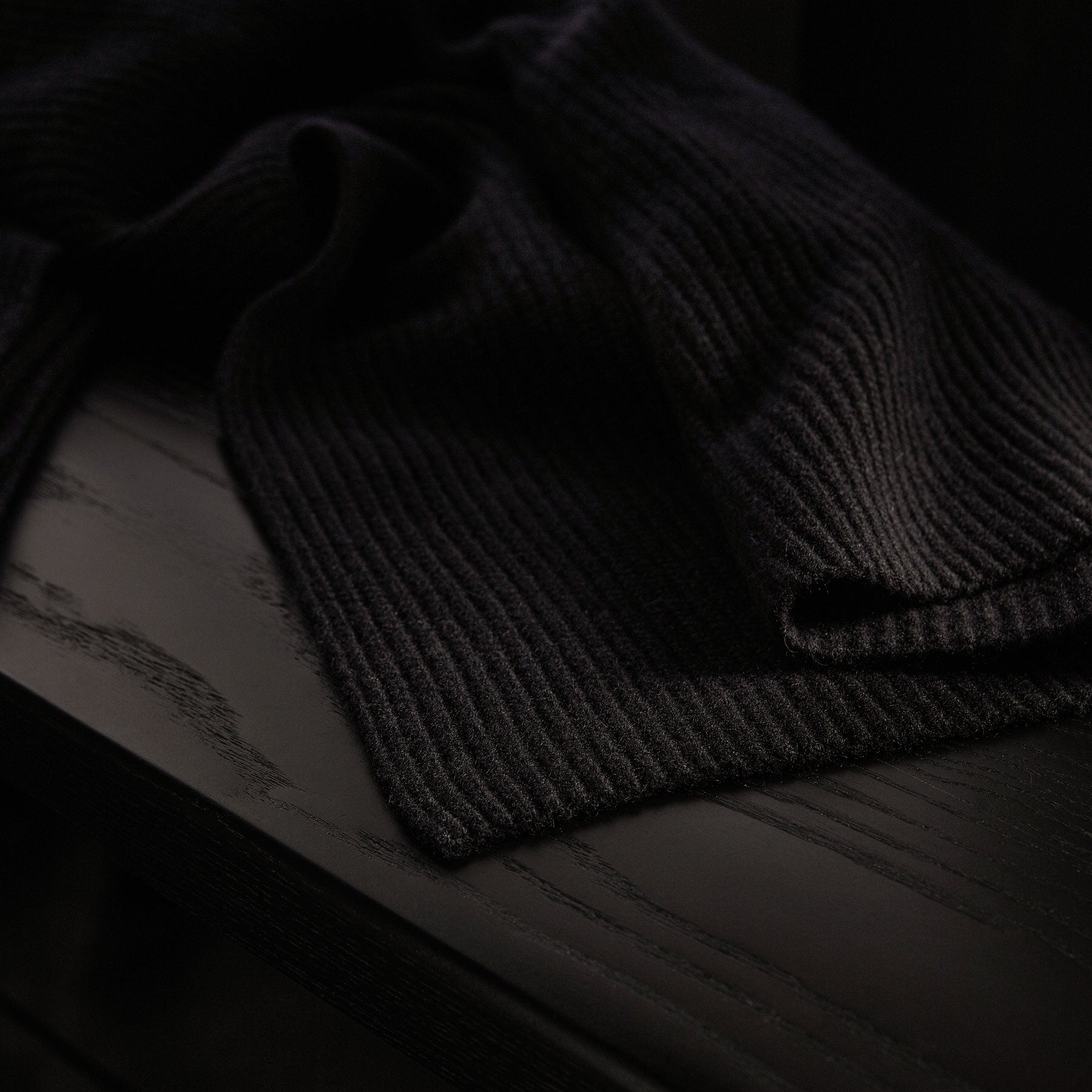 Thermal Cashmere Scarf - Black | James Perse Los Angeles