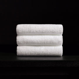 Hand Towel in White | James Perse Los Angeles