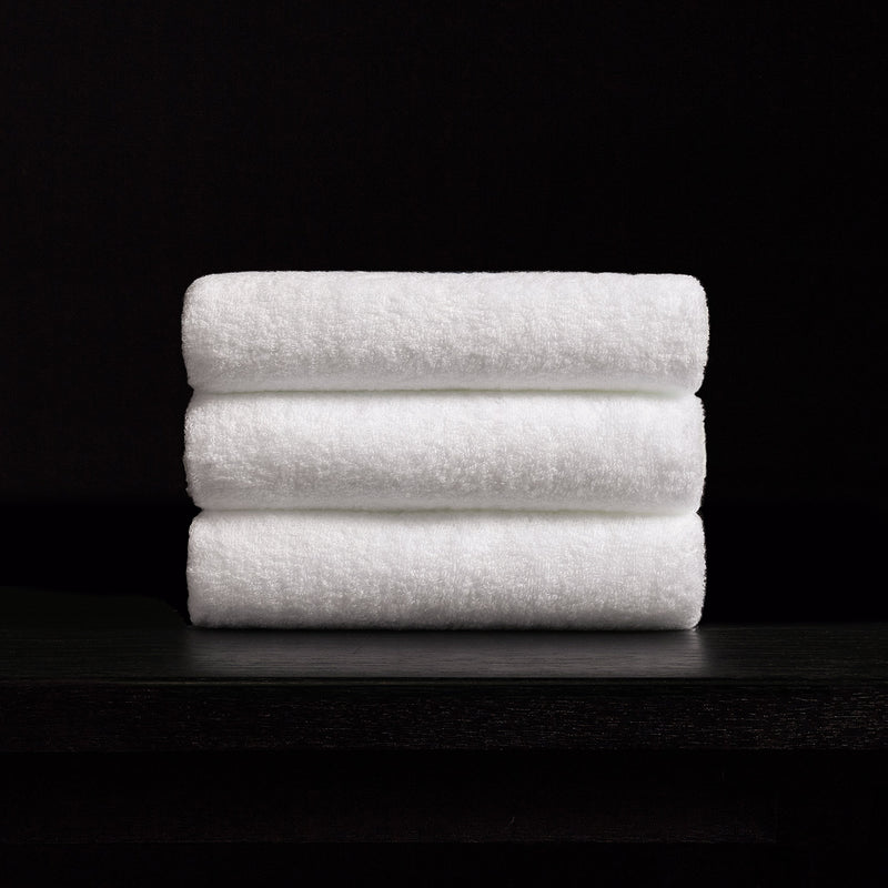 Hand Towel in White | James Perse Los Angeles