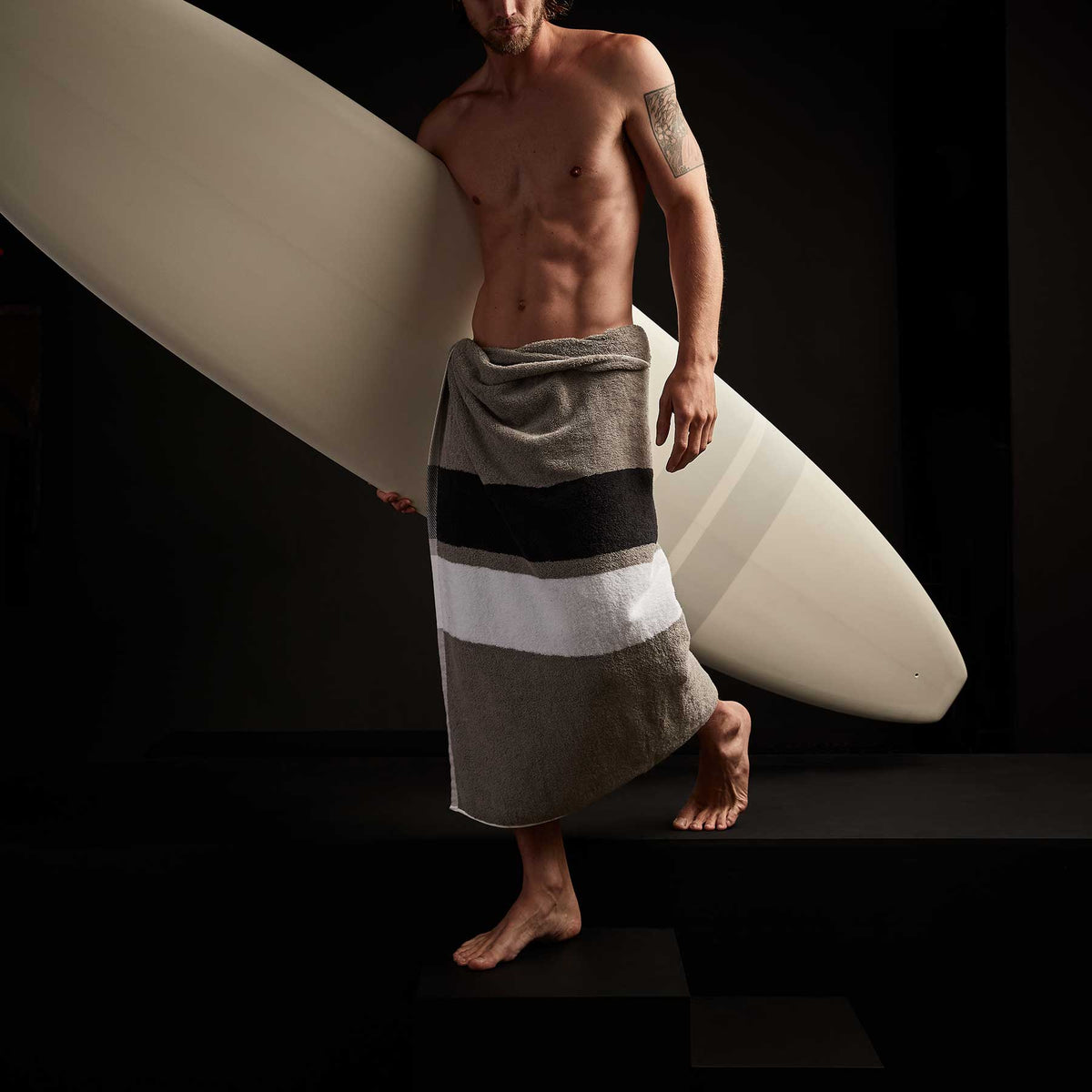 Classic Longboard  7' X 10" In Matte White & Grey Stripe | James Perse Los Angeles