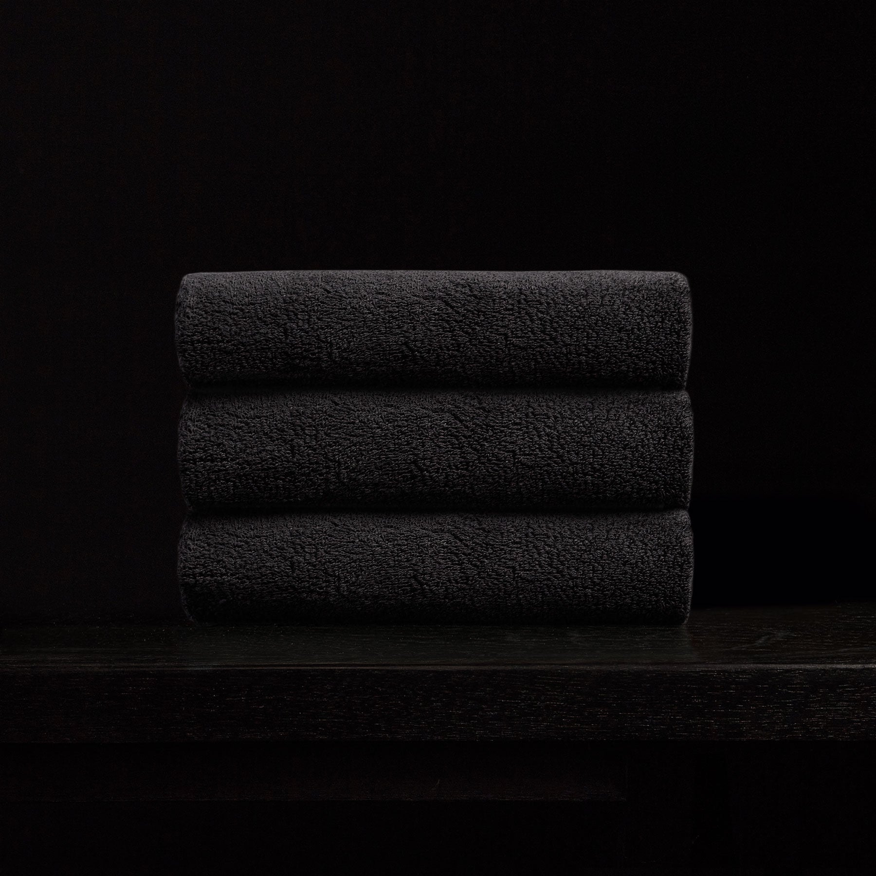 Hand Towel in Black | James Perse Los Angeles