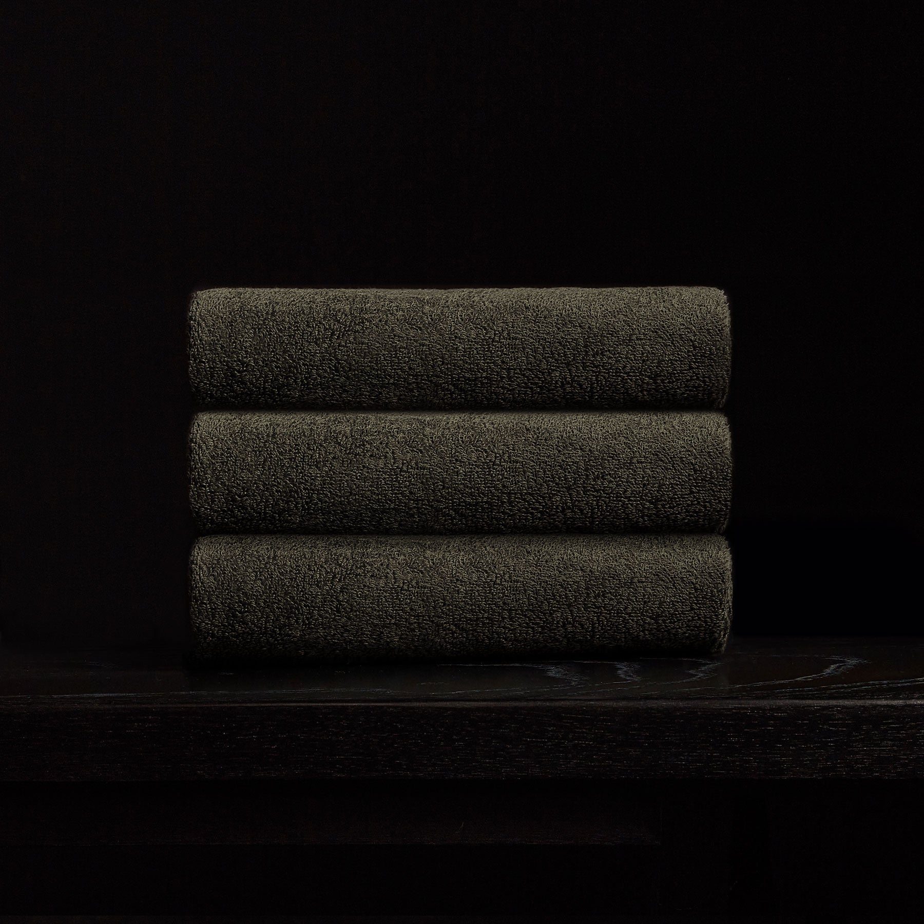 Hand Towel In Dark Palm | James Perse Los Angeles